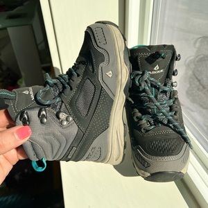 Vasque Kids hiking shoes size 10C